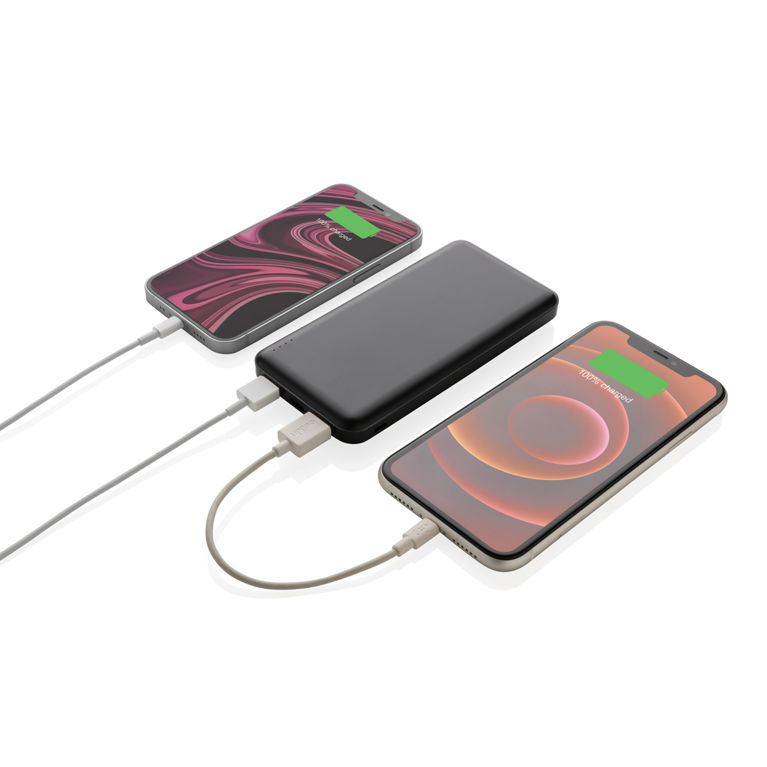 High Density 10.000 mAh powerbank i fickformat