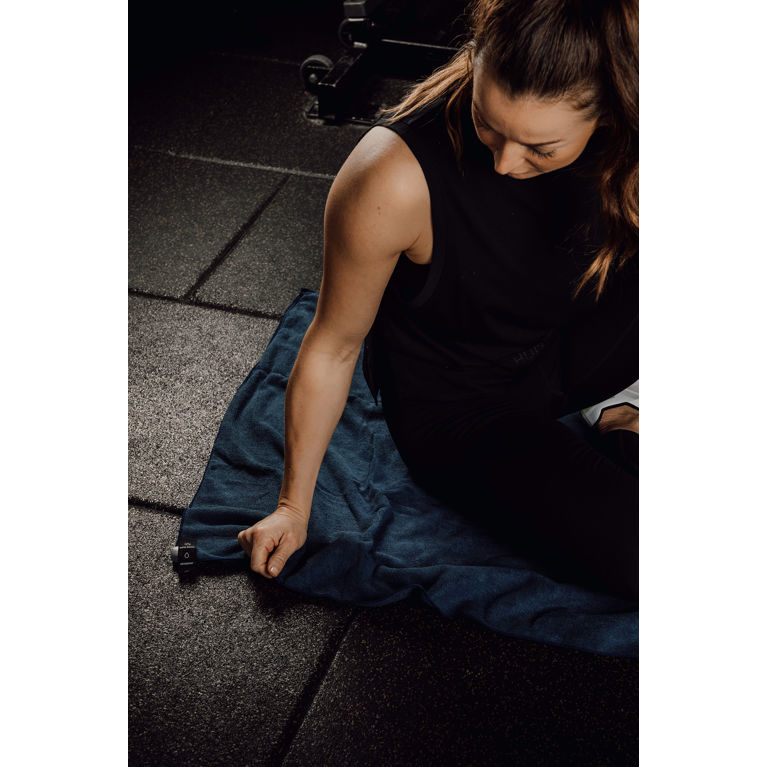 GRS RPET active dry handduk stor